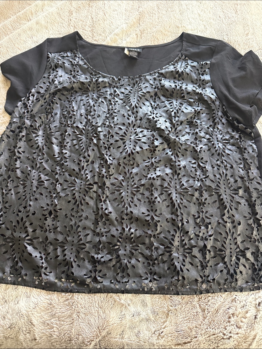Torrid leather like top 2 18 20 Laser-Cut Floral Short Sleeve Top